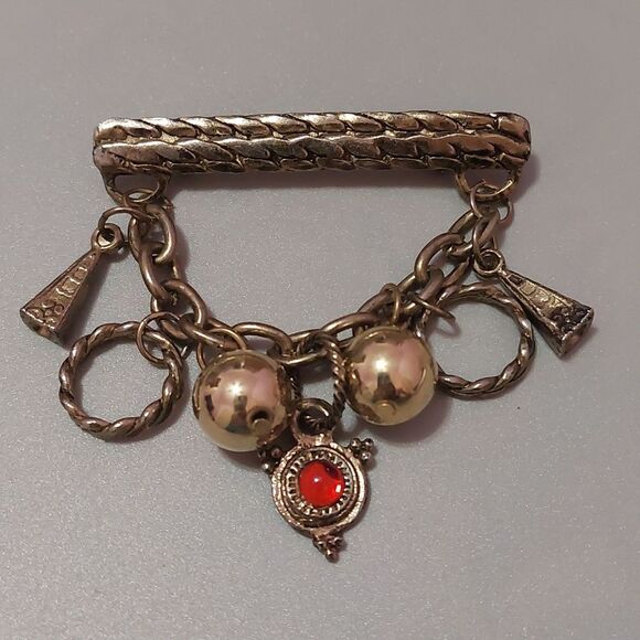 SOLD Vintage Gold Tone Textured Bar Pin Brooch with Dangling Charmed Chain - Picture 1 of 6